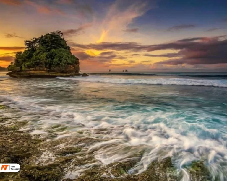Pantai Parang Dowo​ - wisata pantai malang