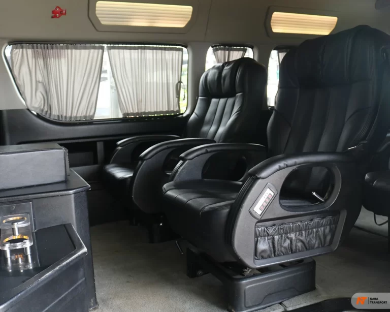 sewa hiace luxury - tampak dalam 3
