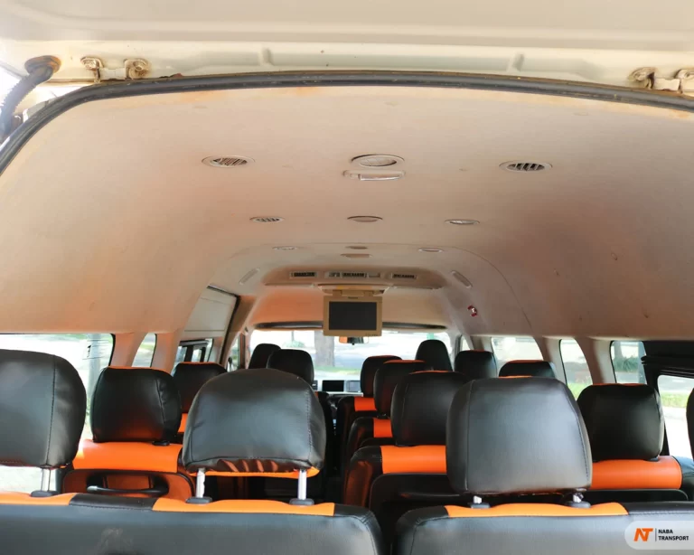 sewa hiace - tampak interior 3