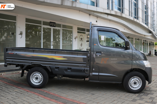 Samping Gran Max - sewa pick up