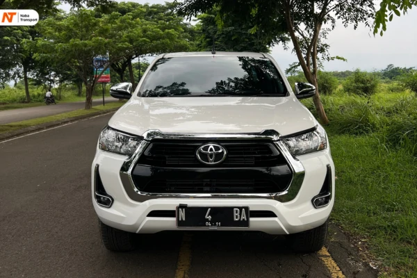 Depan Hilux Double Cabin - sewa double cabin