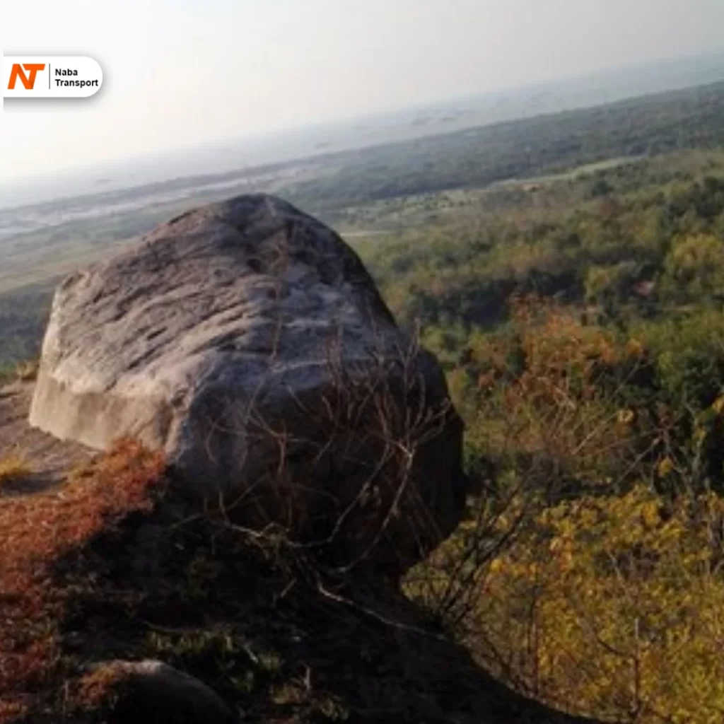 Watu Colngol Lasem - rental mobil rembang