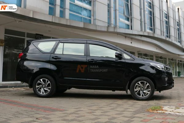 sewa mobil Innova