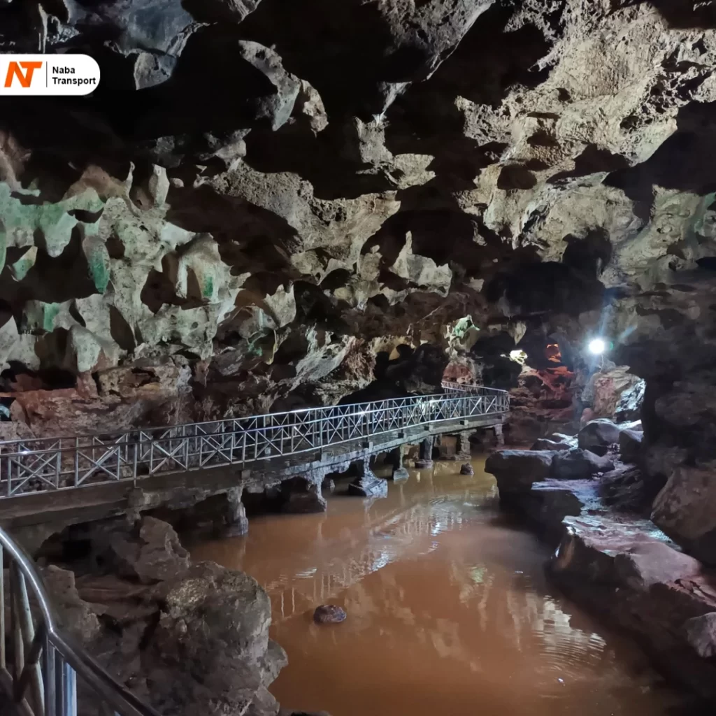 Goa AkbarSource : Native indonesia