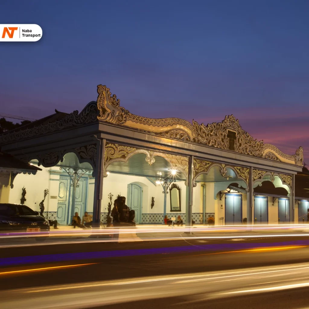 Keraton Surakarta Hadiningrat - sewa mobil solo