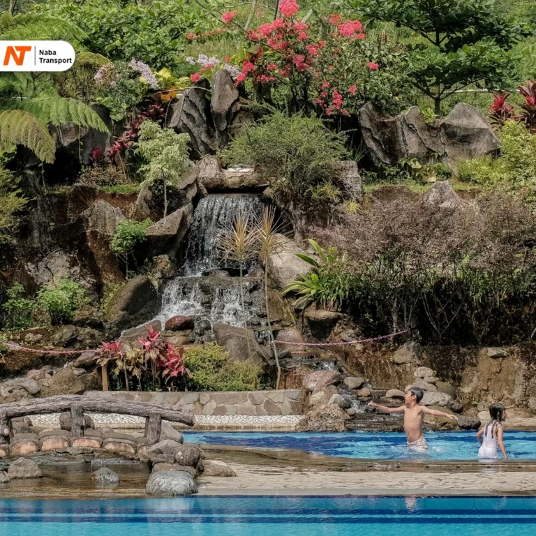 kolam renang by kemenparekraf.go.id