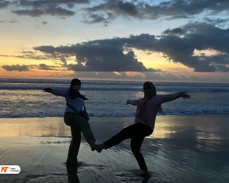 Sunset JimbaranSource by Instagram @padi93442017