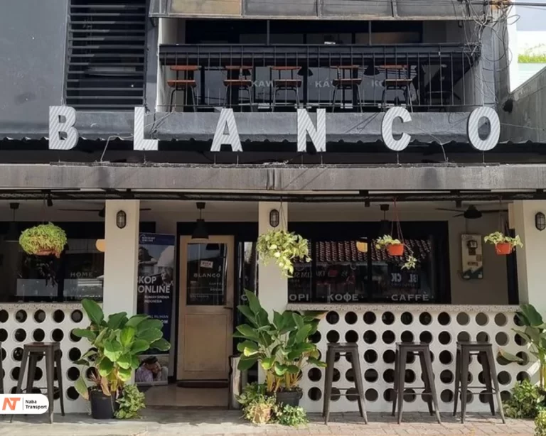 View Blanco Coffee and Books by @feladyar