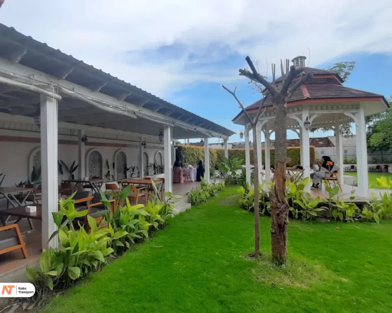 Secret Garden Coffee and Chocolate by GBisnis_Atika Ramadini