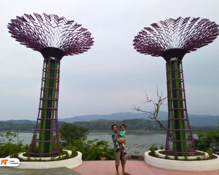 Spot IkonikSource by Google Foto Whayu Dri Aprillianingsih