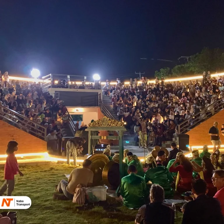 Baraja Amphitheater by alashr.sockembopper