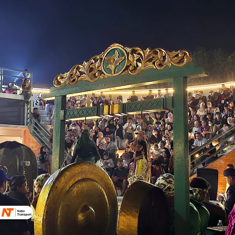 Baraja Amphitheater by alashr.sockembopper