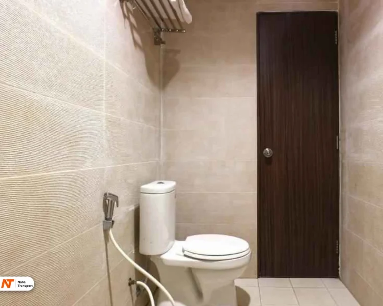 Bathroom large twin bed by traveloka.com